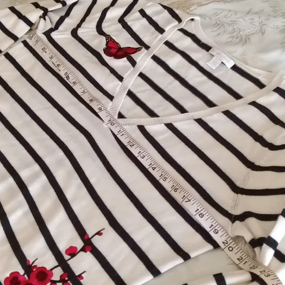 New York & Company Black and White Striped V-Neck Sweater - Picture 3 of 9